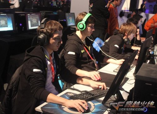 带领球队冲 带领球队冲